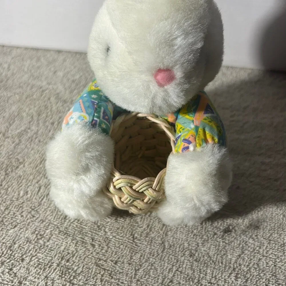 Easter Rabbit - Plushie - Picture 5 of 10